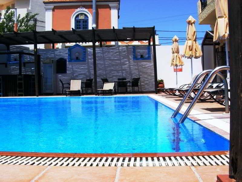 Atlantis Hotel Karpathos Town  Exterior photo